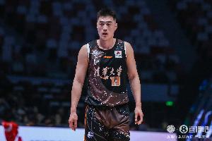 杨曦皓/邹阳/刘子秋/曾令旭在列!清华男篮至今已为CBA输送16人
