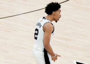 哈珀:无所谓打替补能打NBA就很棒了 首发或替补不影响我比赛态度