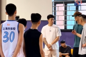 蜘蛛直播_蜘蛛免费NBA在线直播_蜘蛛足球无插件高清观看