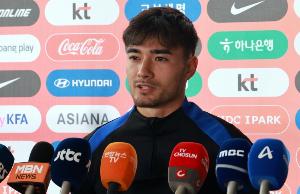 韩媒:韩国归化国脚卡斯特罗普将缺战数月,能否参加亚洲杯存疑