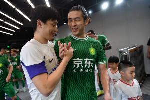 本赛季京津德比双方各胜一场!两场比分均为4-2客队获胜