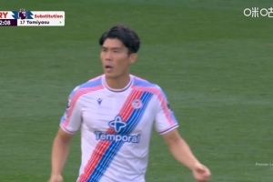 日媒:水晶宫0-2埃弗顿的比赛,首次出现2名日本球员同队出战英超