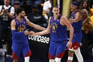 掘金球员2K能力值:约基奇97 穆雷89 德罗赞、戈登皆83 布劳恩79