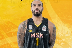 上赛季在西甲场均6.3分!媒体人:吉林男篮签下贾斯丁·科布斯