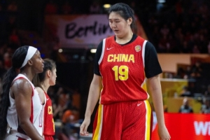 媒体人:张子宇打WNBA肯定没问题 WNBA和WCBA的差距没NBA与CBA大