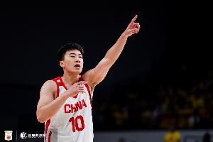 媒体人:香港金牛7月便与王俊杰签约并报备 后者新赛季仍优先留洋