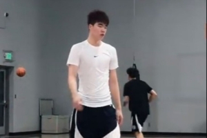 渐入佳境!经纪公司晒张懿赵杰在美高的训练视频:每天都进步1%
