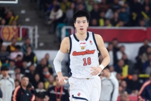 差强人意!焦泊乔8投3中&6罚5中得到11分2板2助