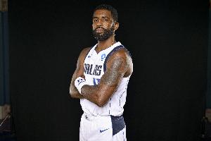 ESPN:若活塞决定进一步补强可考虑追欧文 队内多人欣赏他的能力