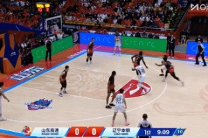 先声夺人!库珀抛传输送炮弹 克里斯开场空接炸扣