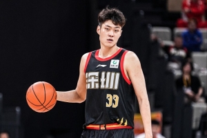 教练真敢用啊!王浩然复出首秀打满40分钟15中5拿下13分5板3助